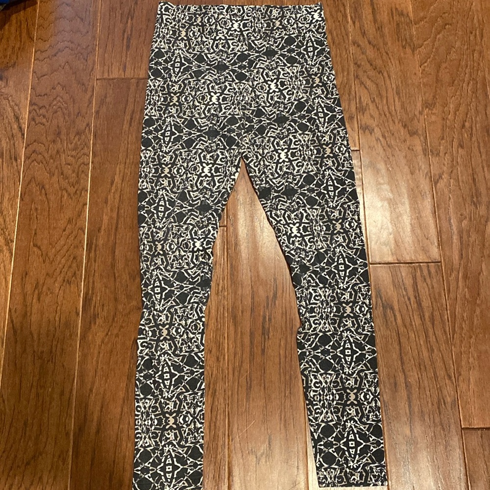 Invite Only pants - M